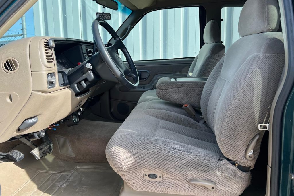 1996 Chevrolet CK 2500 5.7L V8