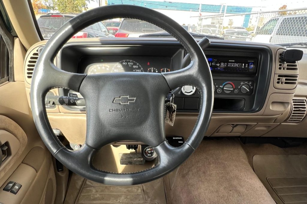 1996 Chevrolet CK 2500 5.7L V8