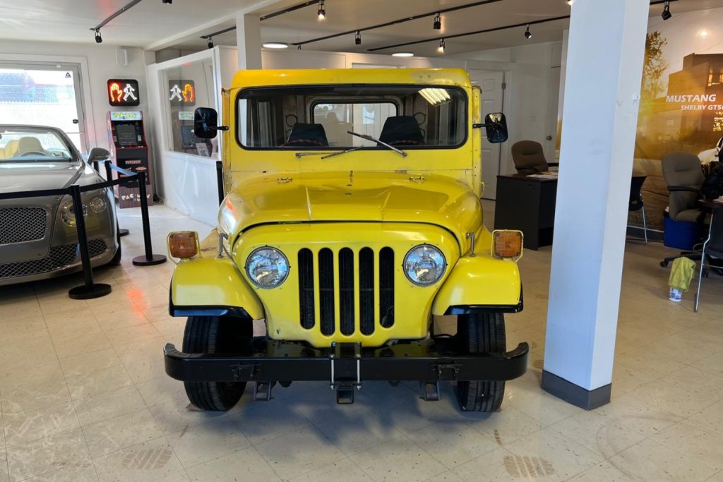 1973 Jeep DJ-5C -312011