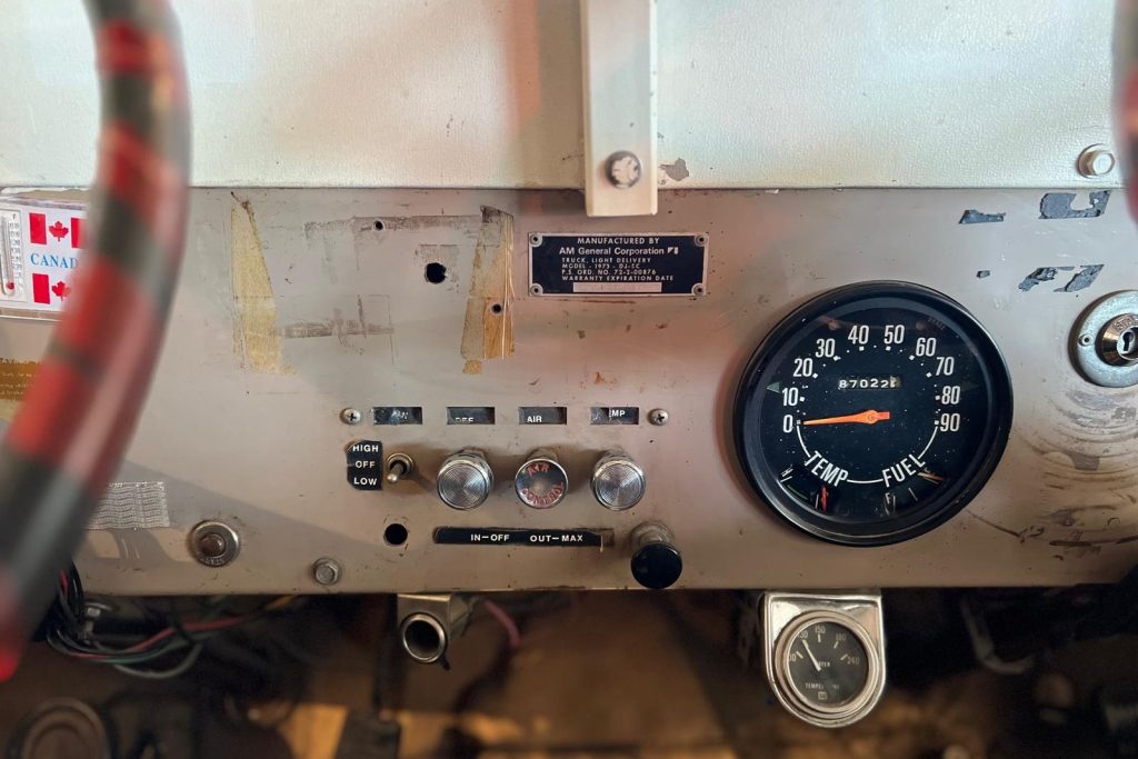 1973 Jeep DJ-5C -312011