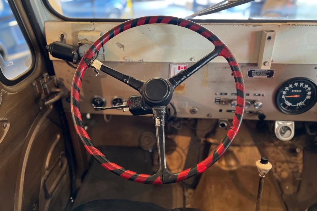 1973 Jeep DJ-5C -312011